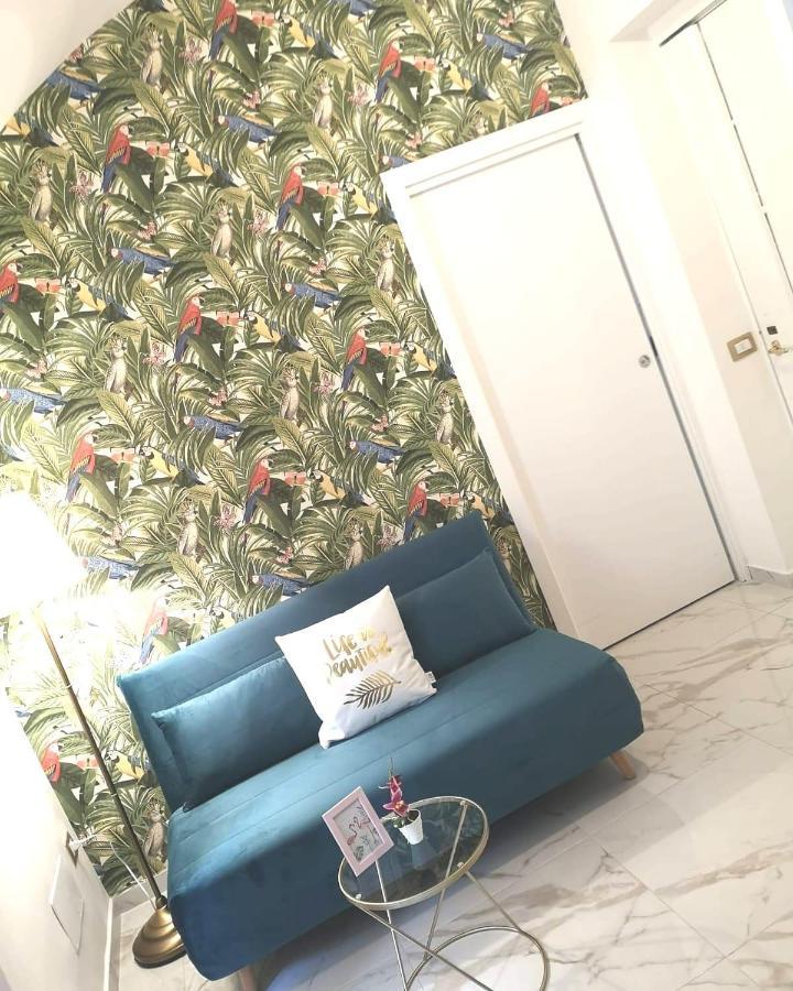 나폴리 Domus Luigi Leone B&B 외부 사진